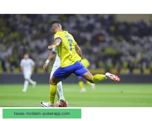 克劳利镇主场2比0战胜吉灵汉姆 迎来关键胜利